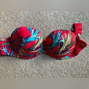 ♥️💚3 Victoria's Secret Bras
